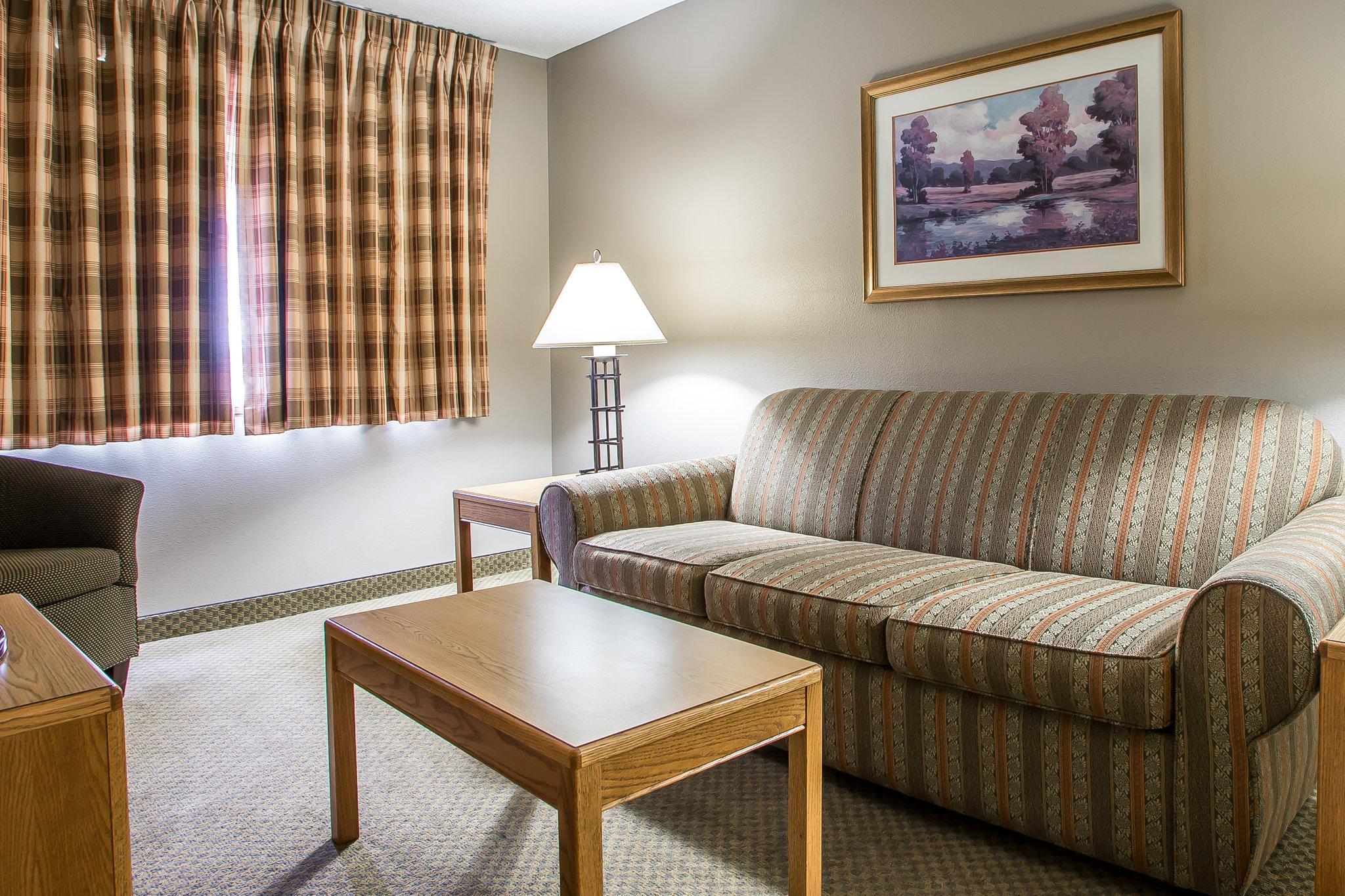Mainstay Suites Cedar Rapids North - Marion Exterior photo