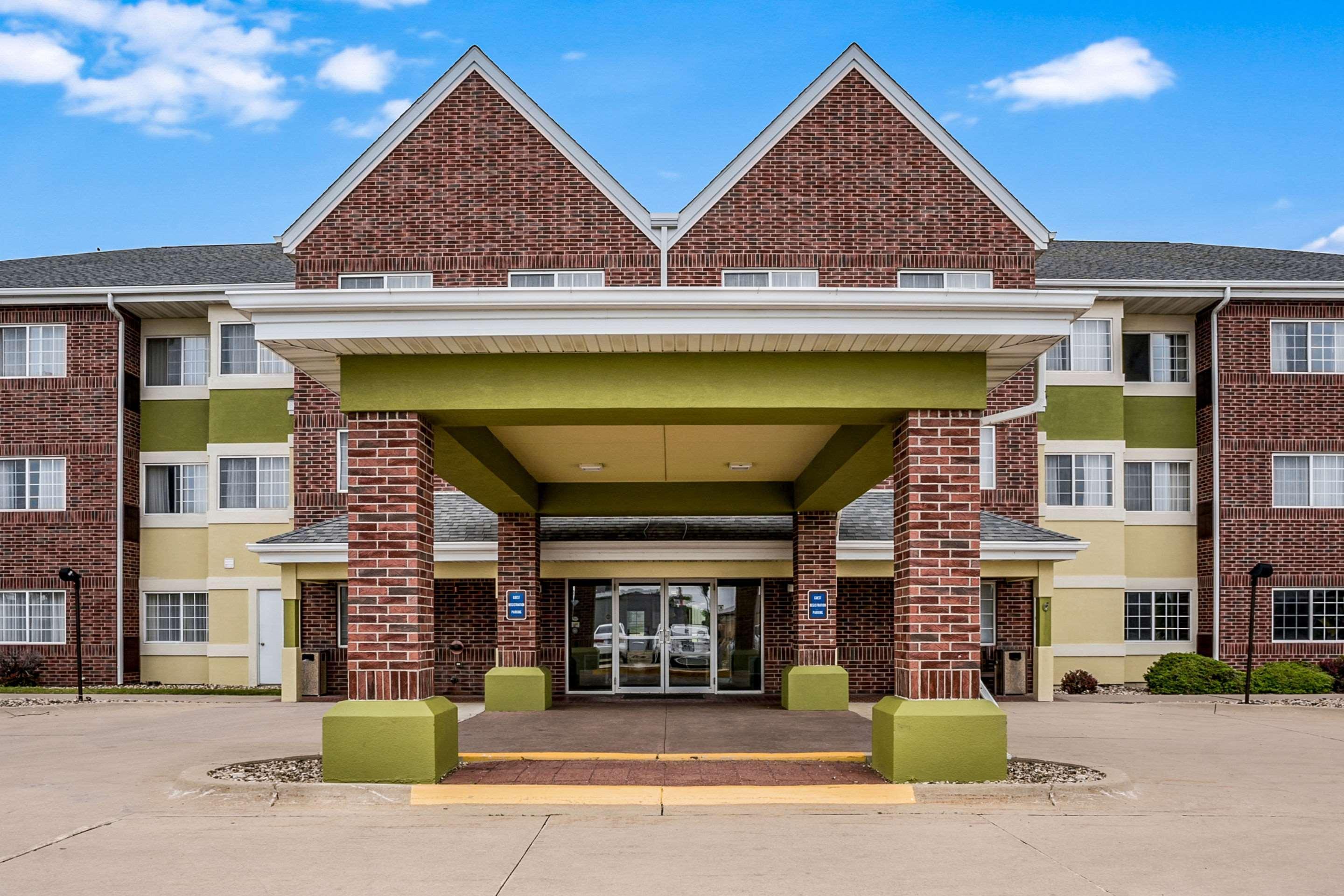 Mainstay Suites Cedar Rapids North - Marion Exterior photo