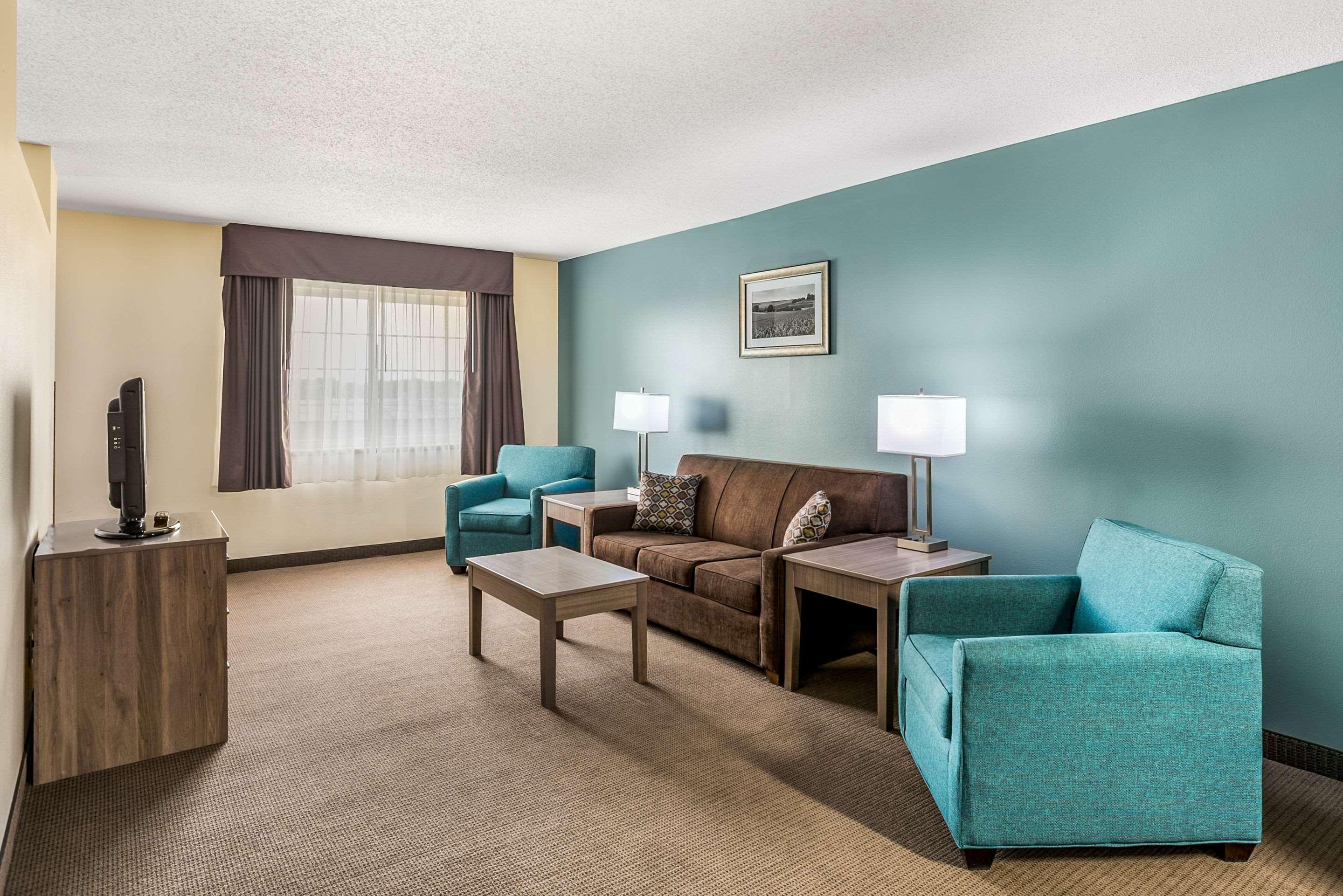 Mainstay Suites Cedar Rapids North - Marion Exterior photo