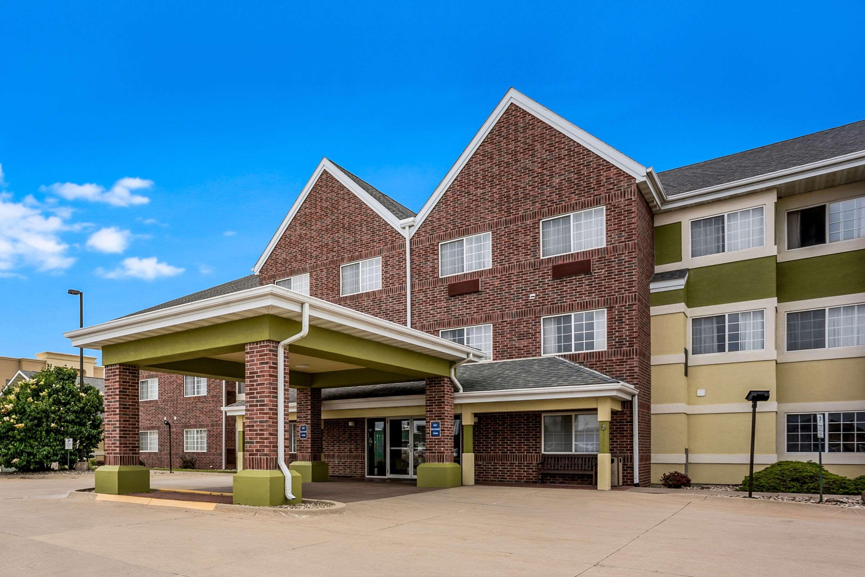 Mainstay Suites Cedar Rapids North - Marion Exterior photo