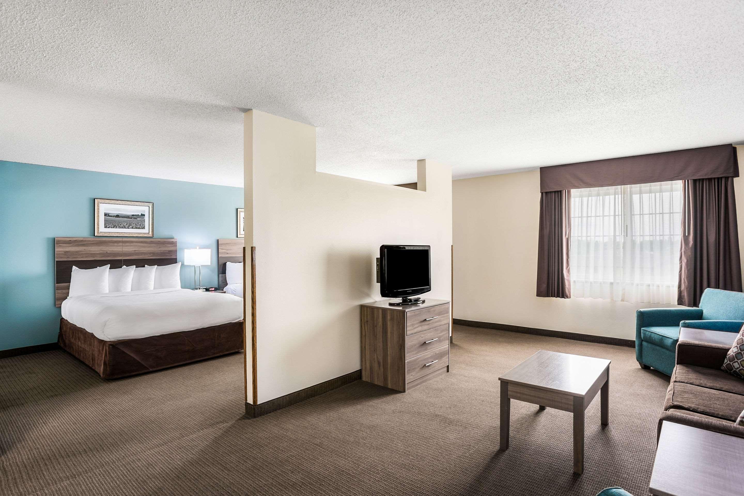 Mainstay Suites Cedar Rapids North - Marion Exterior photo