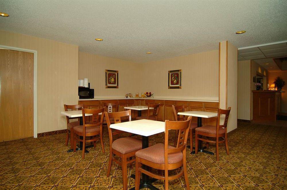 Mainstay Suites Cedar Rapids North - Marion Exterior photo